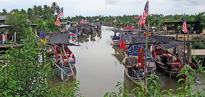 'Malay Fishing Boats at the Coast of Kota Bharu | Malaysia' by Asienreisender